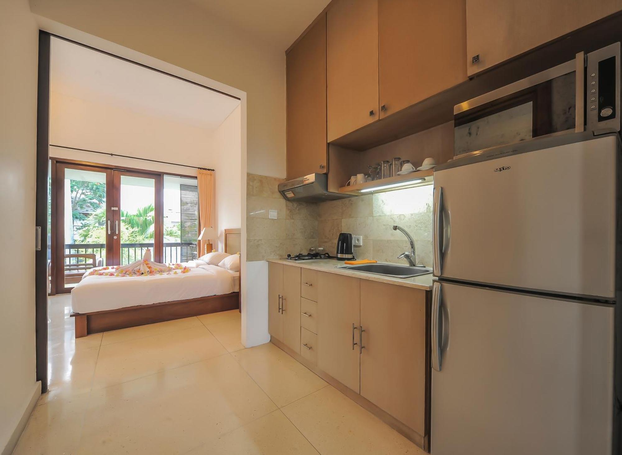 Отель Sayang Sanur Terrace House Экстерьер фото